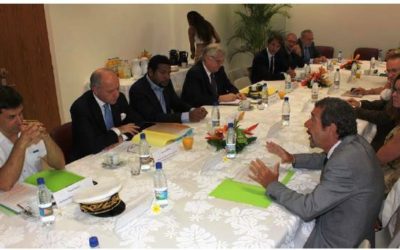 Laurent Fabuis visite le Centre de l&rsquo;IRD à Nouméa [17/11/14]